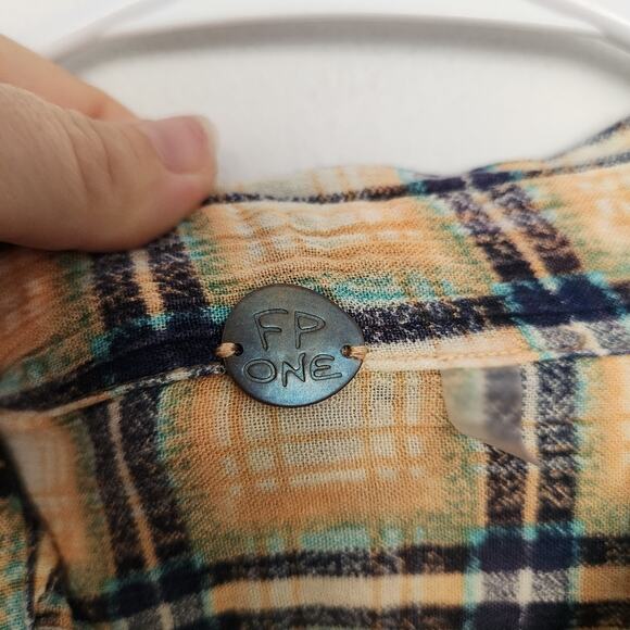 Free People Plaid Relaxed Button Down Shirt Minimalist Casual - Picture 3 of 7